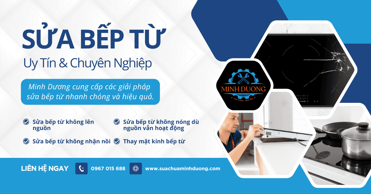 Thợ Minh Dương đang kiểm tra và sửa chữa bếp từ tại nhà khách hàng