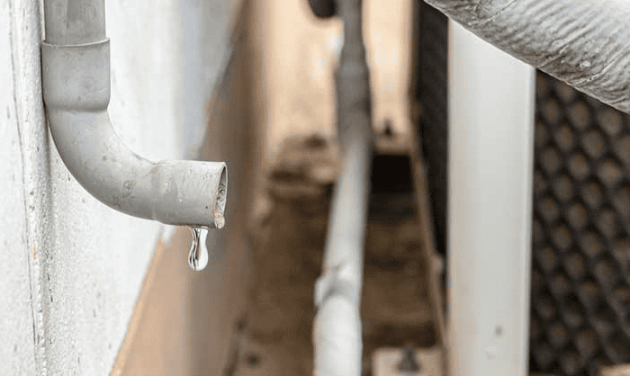 Các bước kiểm tra và vệ sinh ống dẫn nước điều hòa