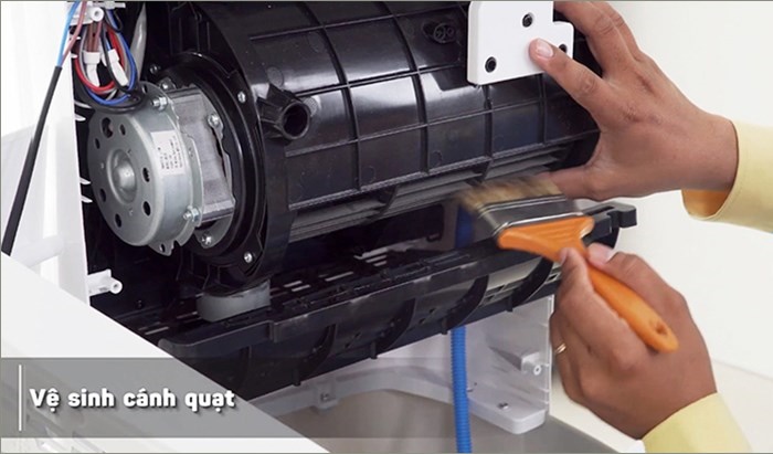 Cách làm sạch cánh quạt điều hòa để nâng cao hiệu suất