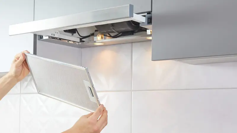 Thợ sửa máy hút mùi chuyên nghiệp, xử lý dứt điểm các lỗi