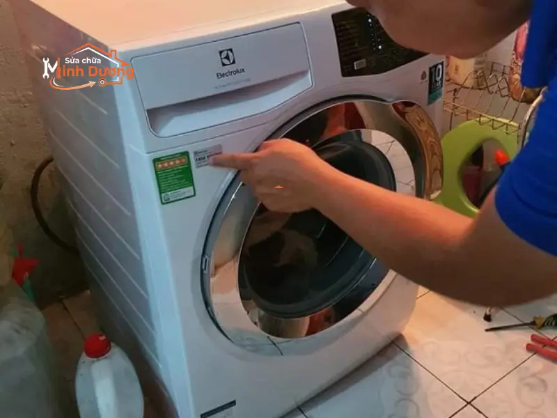 Kho vật tư linh kiện sửa máy giặt chuẩn hãng tại Giảng Võ