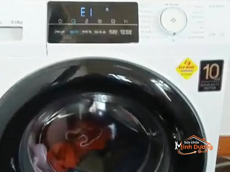 Khắc phục lỗi E1 máy giặt Aqua tắc nước cấp