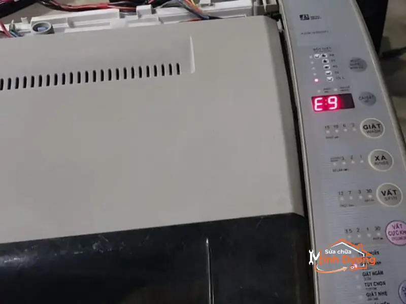 Khắc phục lỗi E9-40 bo mạch máy giặt Aqua Inverter