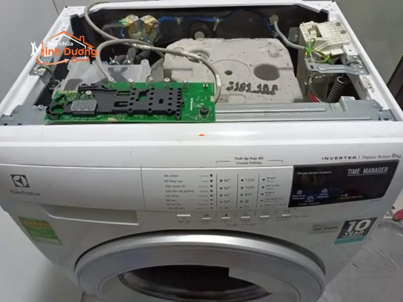 Sửa bo mạch máy giặt Inverter thay thế IC công suất