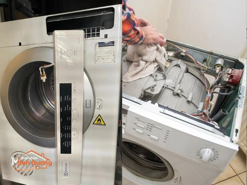 Bảng giá sửa máy giặt tại The Manor Central Park niêm yết rõ ràng