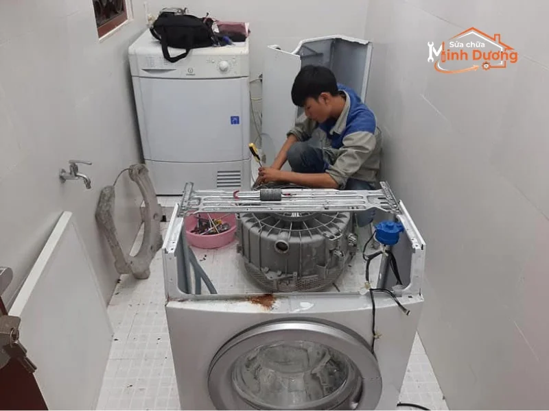 Quy trình sửa máy giặt hỏa tốc tại KĐT Sài Đồng sạch sẽ