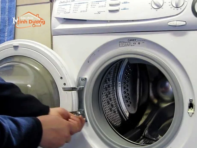 Kỹ thuật sửa máy giặt Bosch cửa ngang tại khu biệt thự Văn Khê