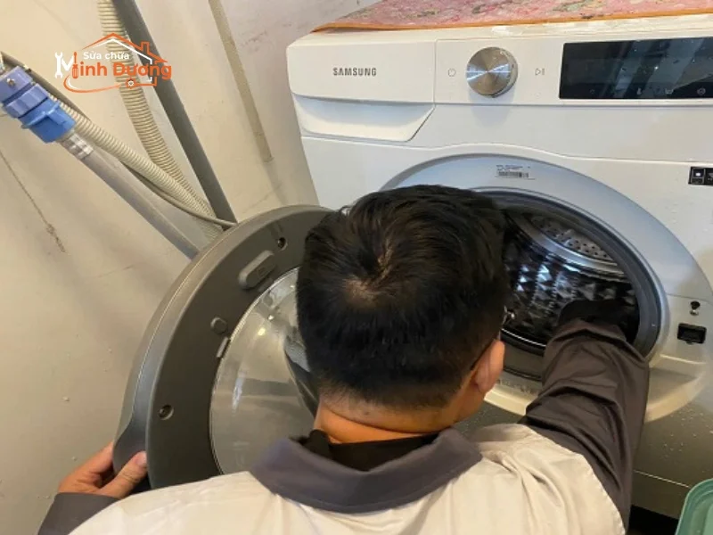 Sửa máy giặt Samsung AddWash Inverter tại Tabudec Plaza