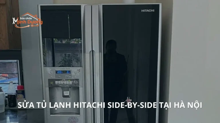 Kỹ thuật viên Minh Dương Fix sửa tủ lạnh Hitachi Side-by-side chuyên nghiệp tại nhà Hà Nội.