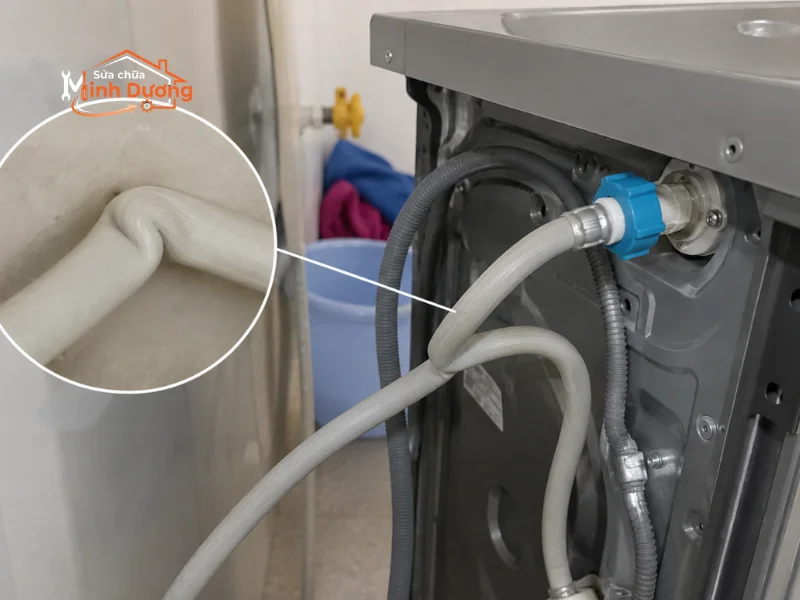 Kiểm tra cửa và nguồn điện máy giặt Electrolux